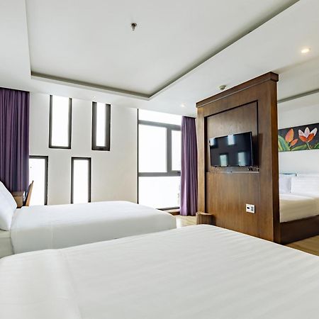 Golden Sun Apartment By New Sky Travel Дананг Екстер'єр фото