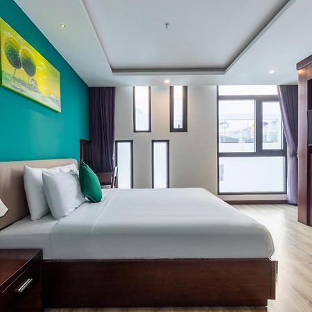 Golden Sun Apartment By New Sky Travel Дананг Екстер'єр фото