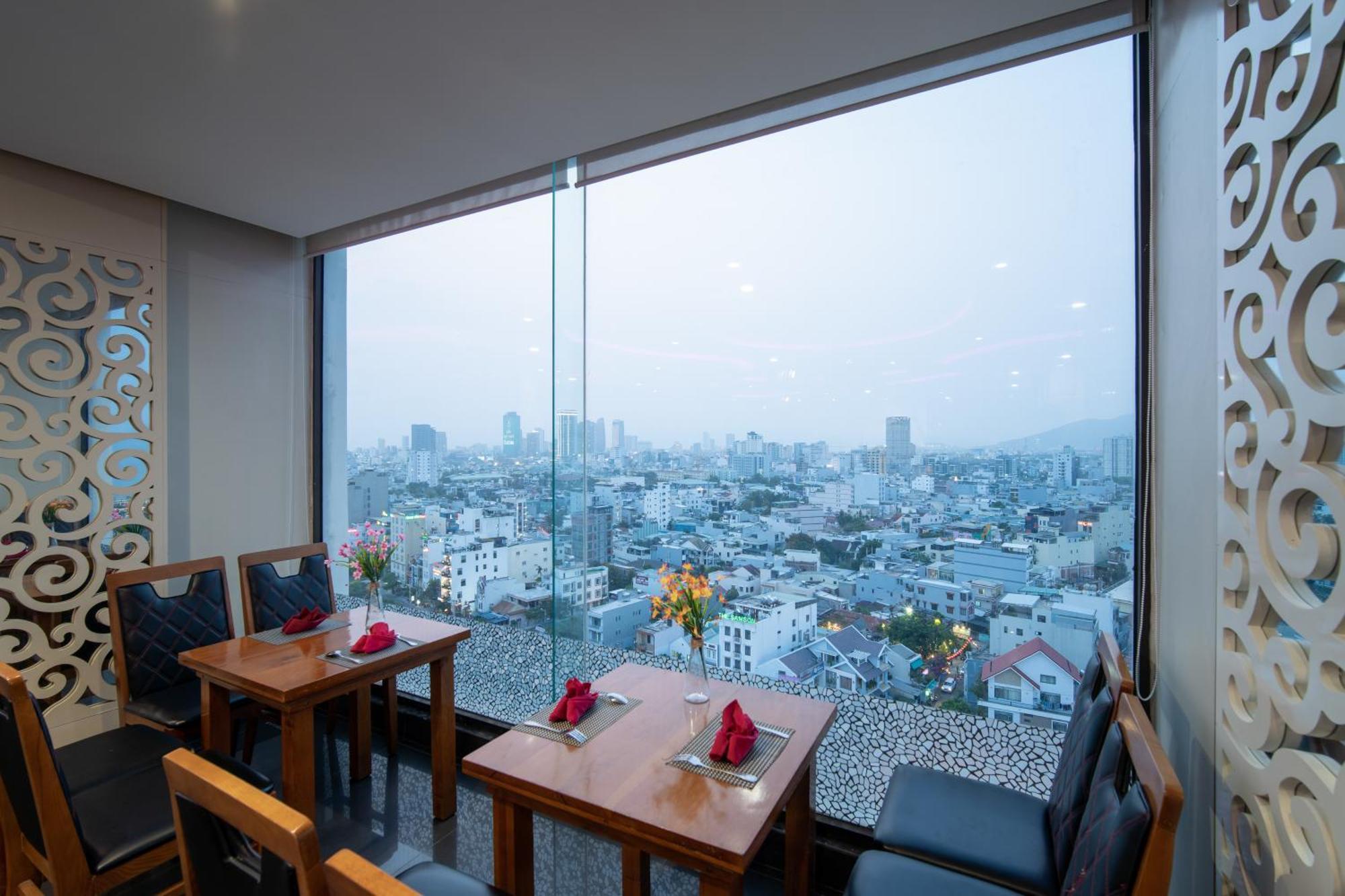 Golden Sun Apartment By New Sky Travel Дананг Екстер'єр фото