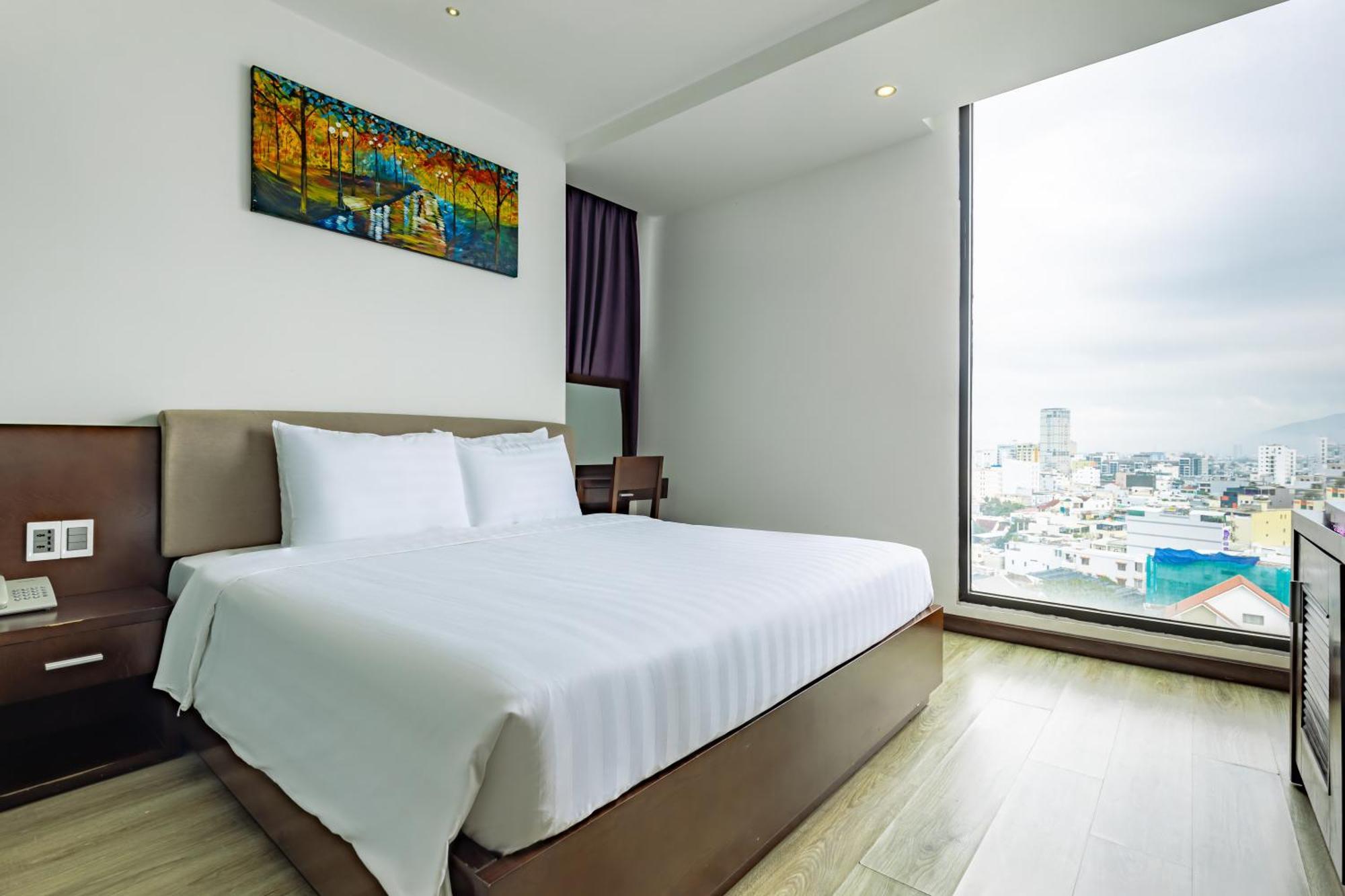 Golden Sun Apartment By New Sky Travel Дананг Екстер'єр фото